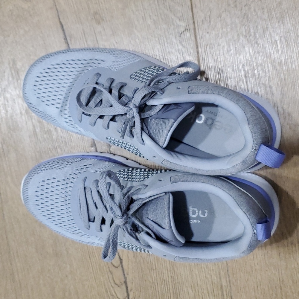 Reebok Athletic Shoes View 2